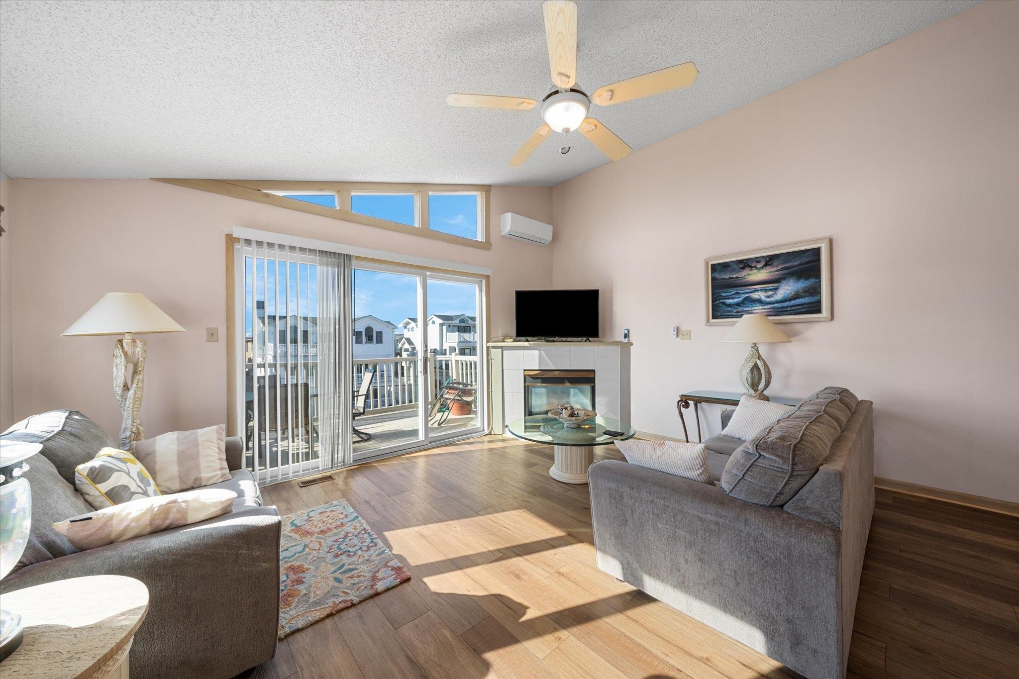 111 E 89th Street Unit: East
