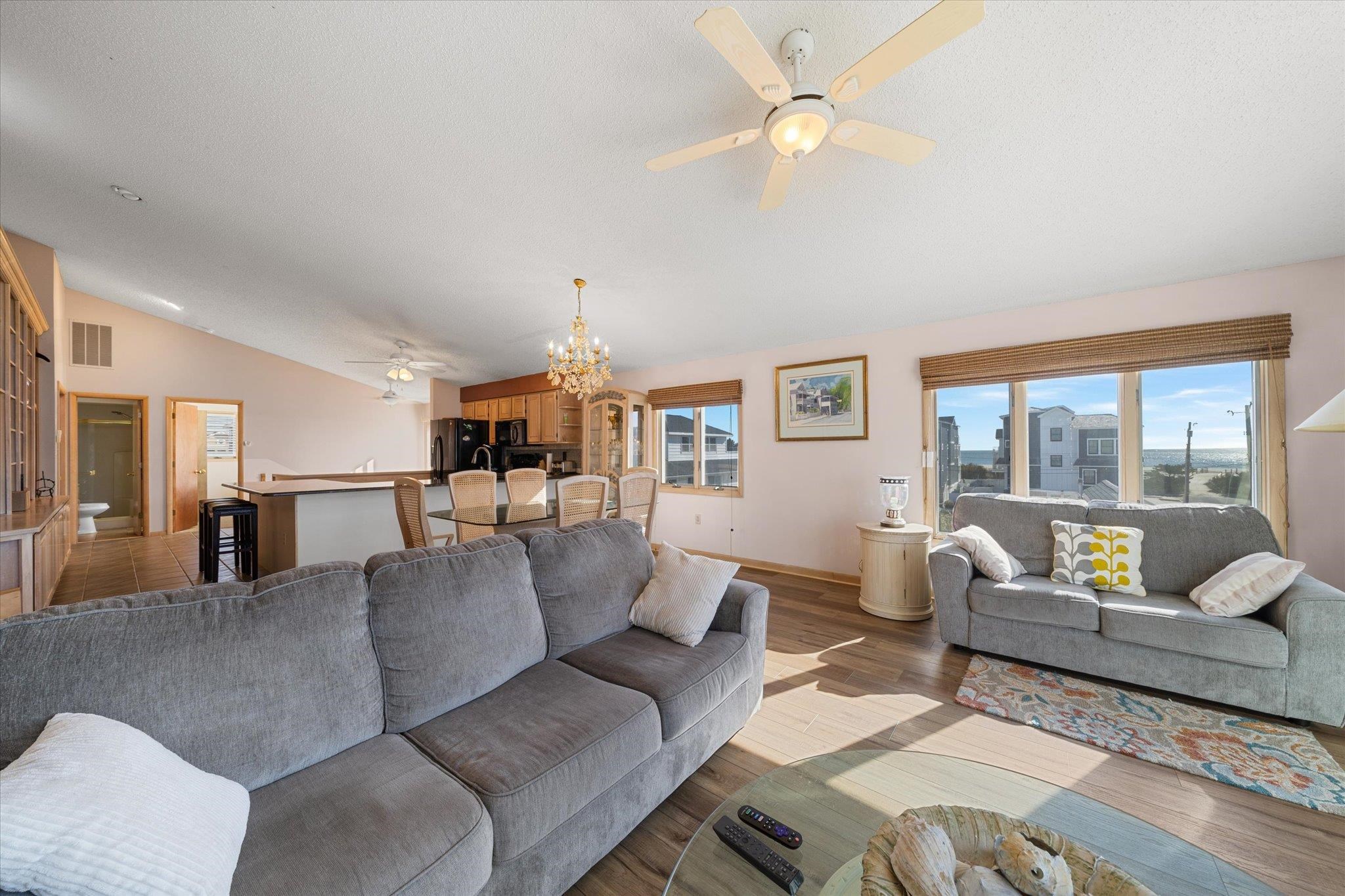 111 E 89th Street Unit: East