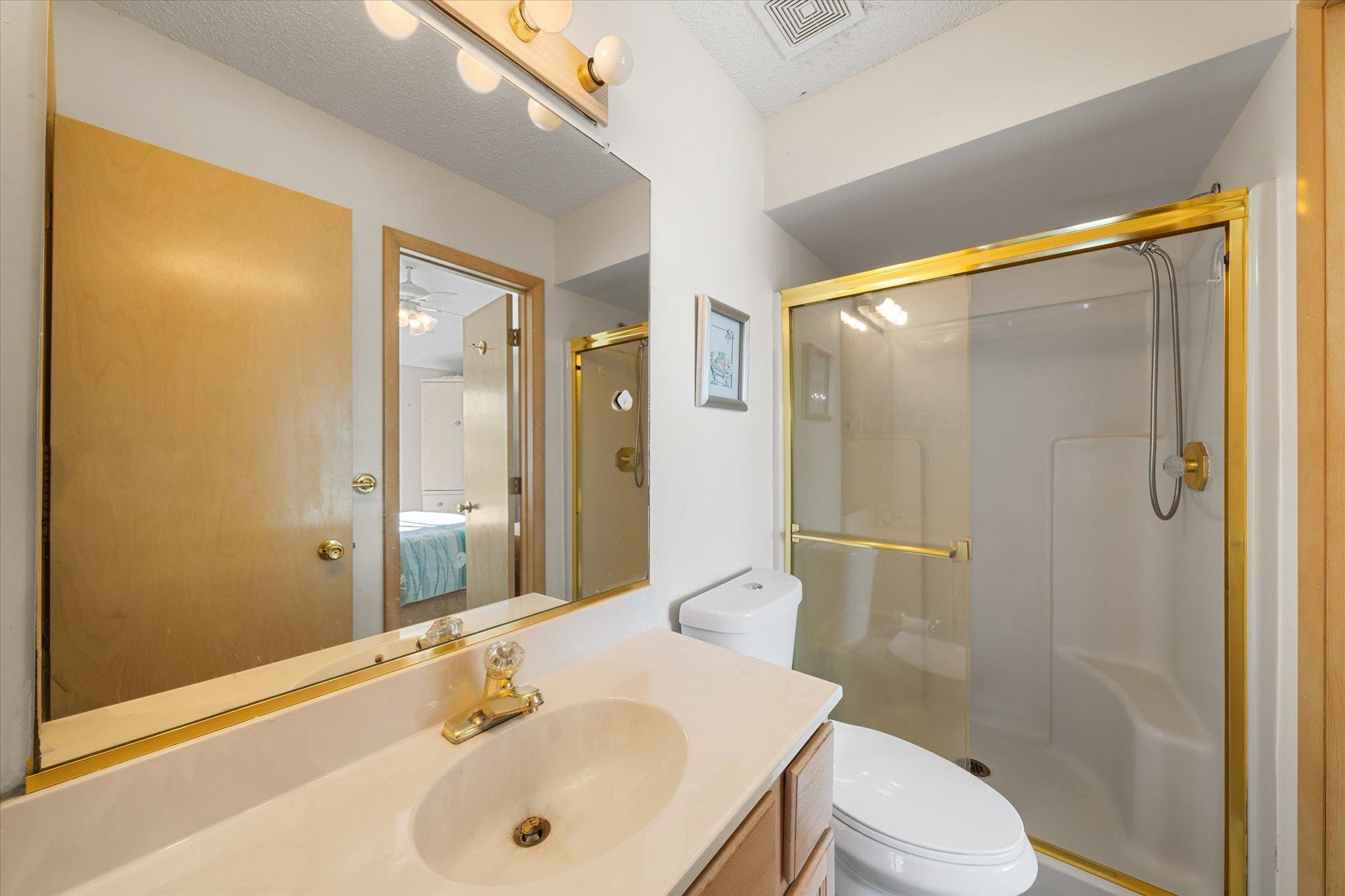 111 E 89th Street Unit: East