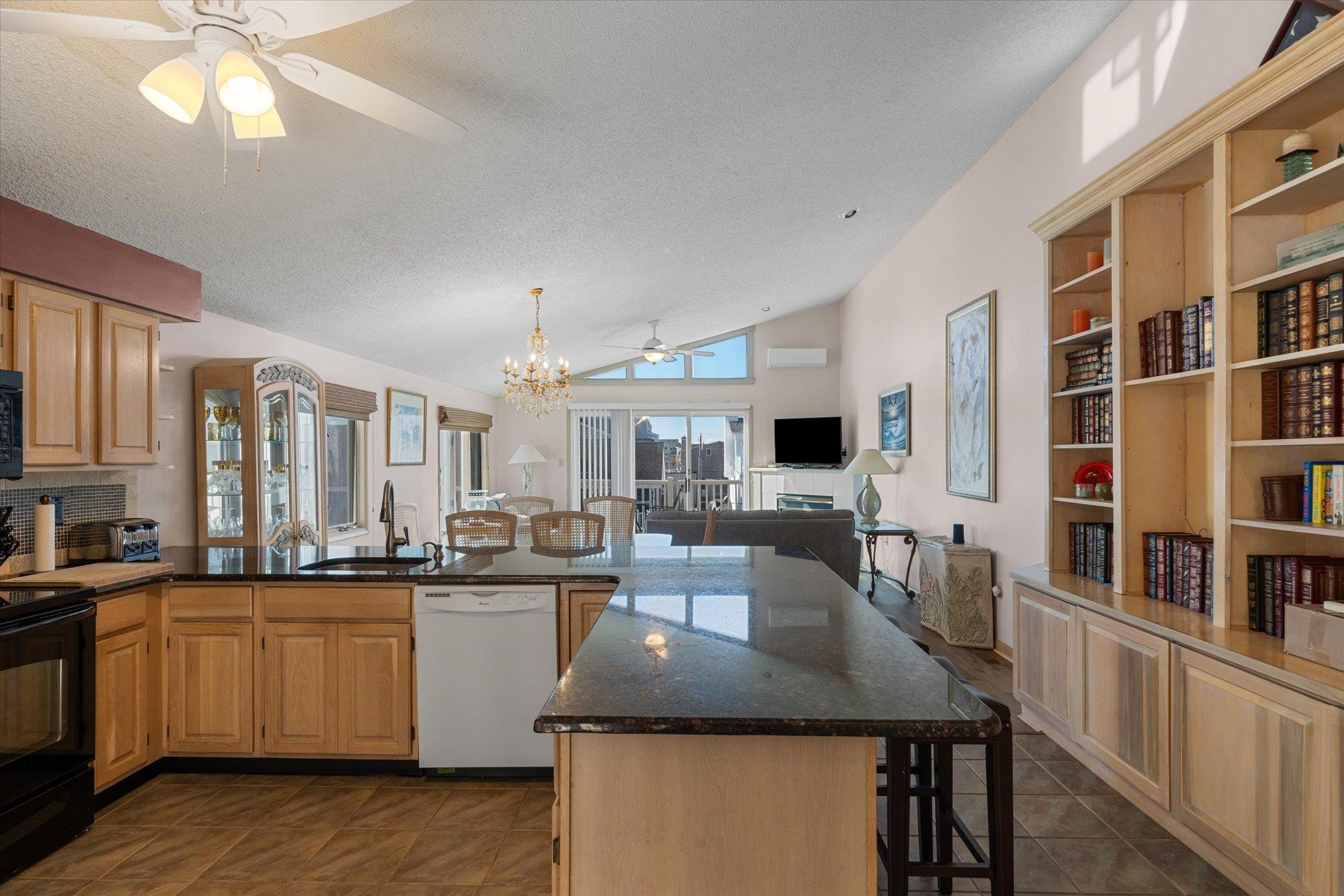 111 E 89th Street Unit: East