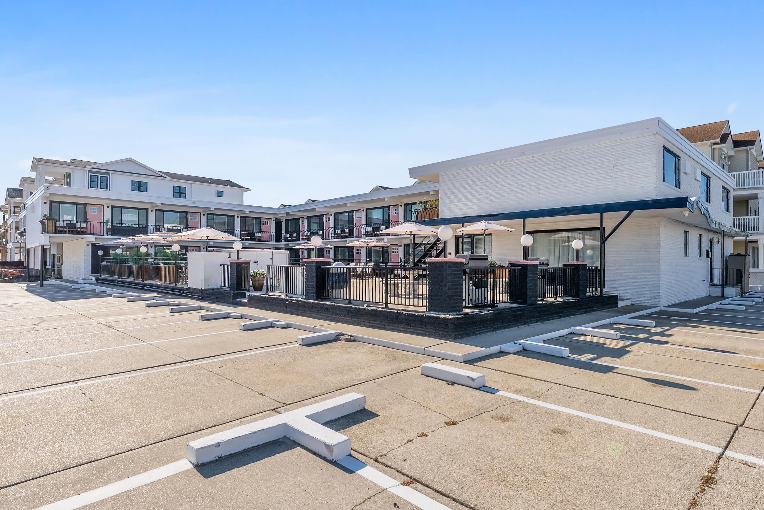 2101 Surf Avenue Unit: 105