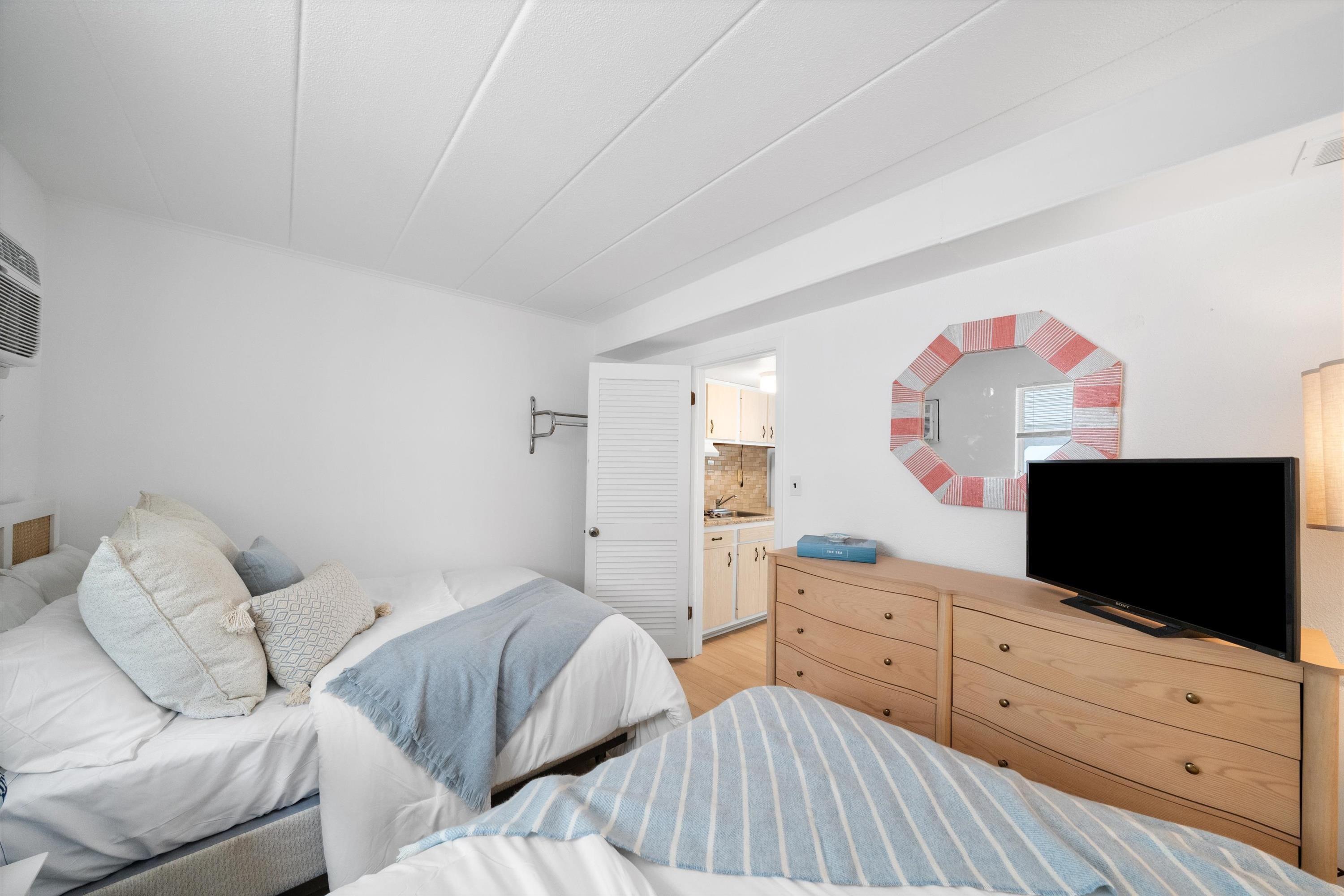 2101 Surf Avenue Unit: 203