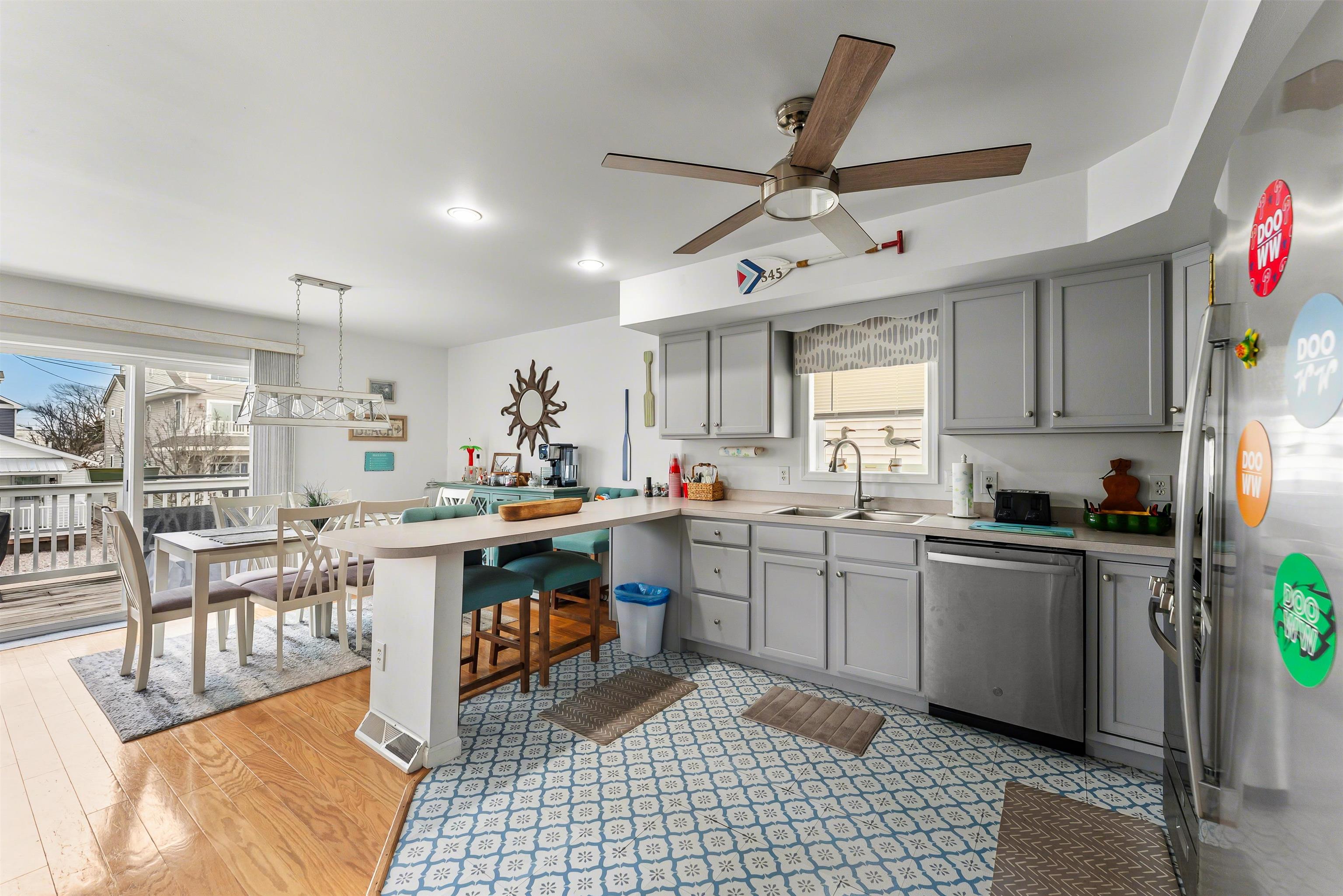 106 W Syracuse Avenue