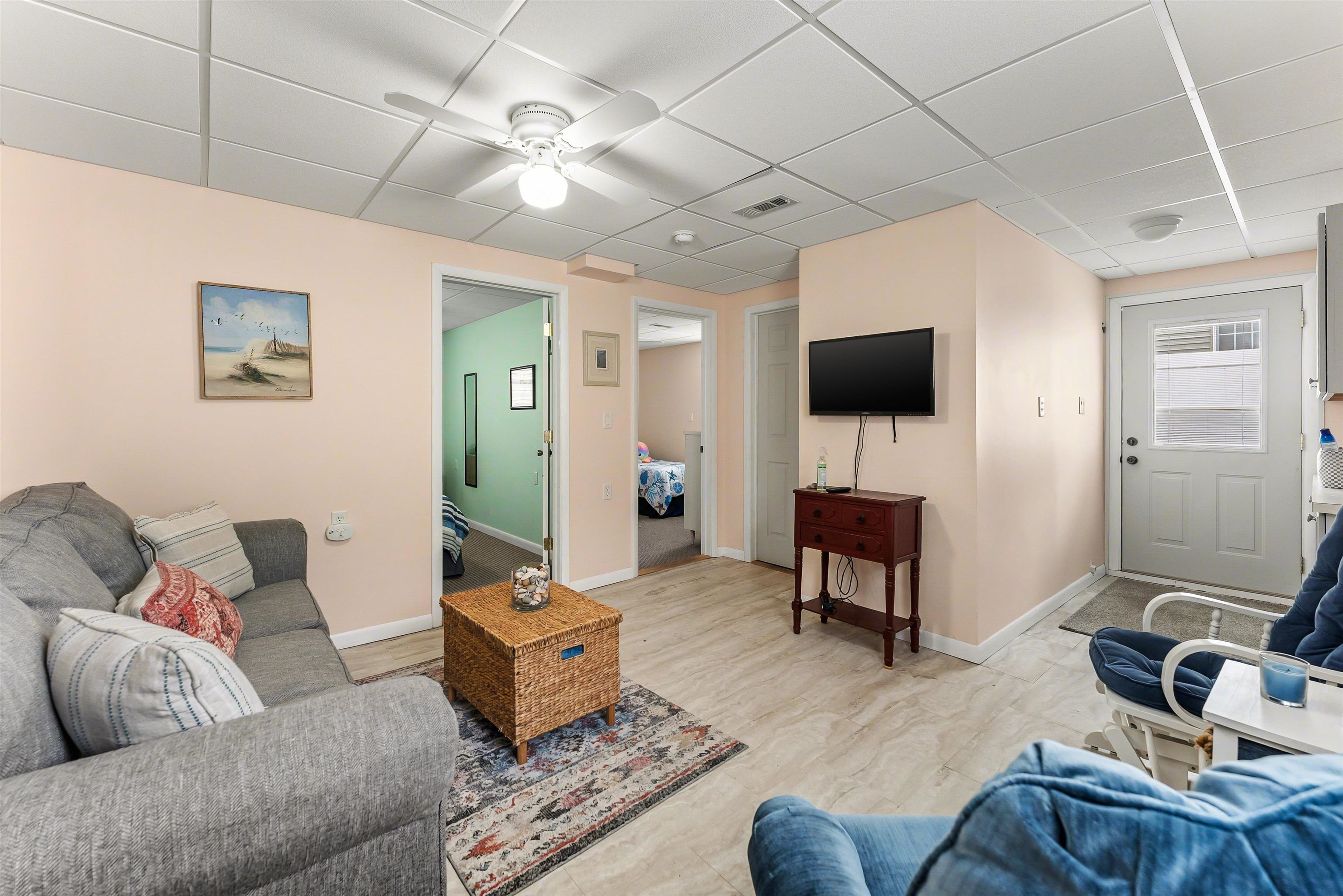 106 W Syracuse Avenue