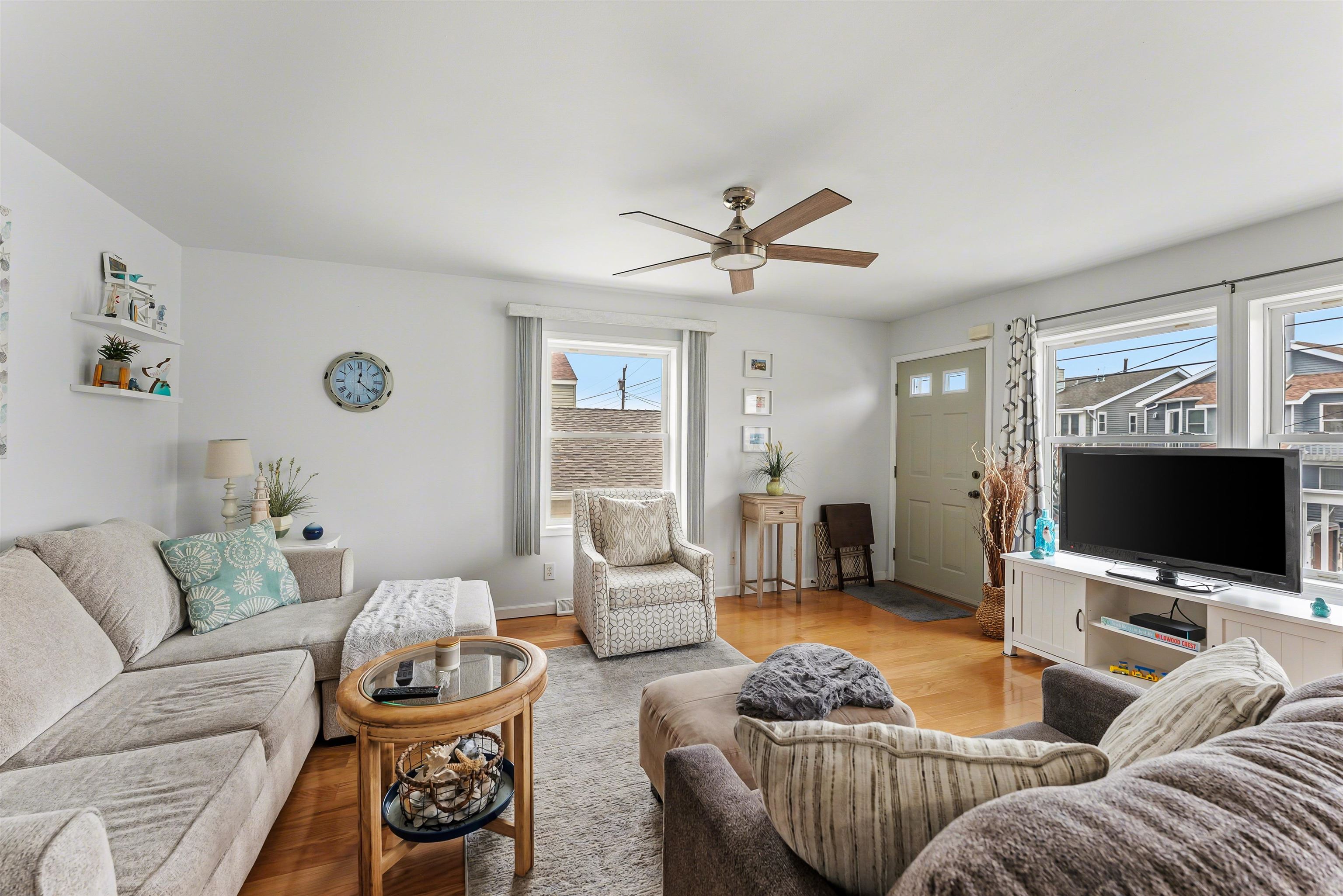 106 W Syracuse Avenue