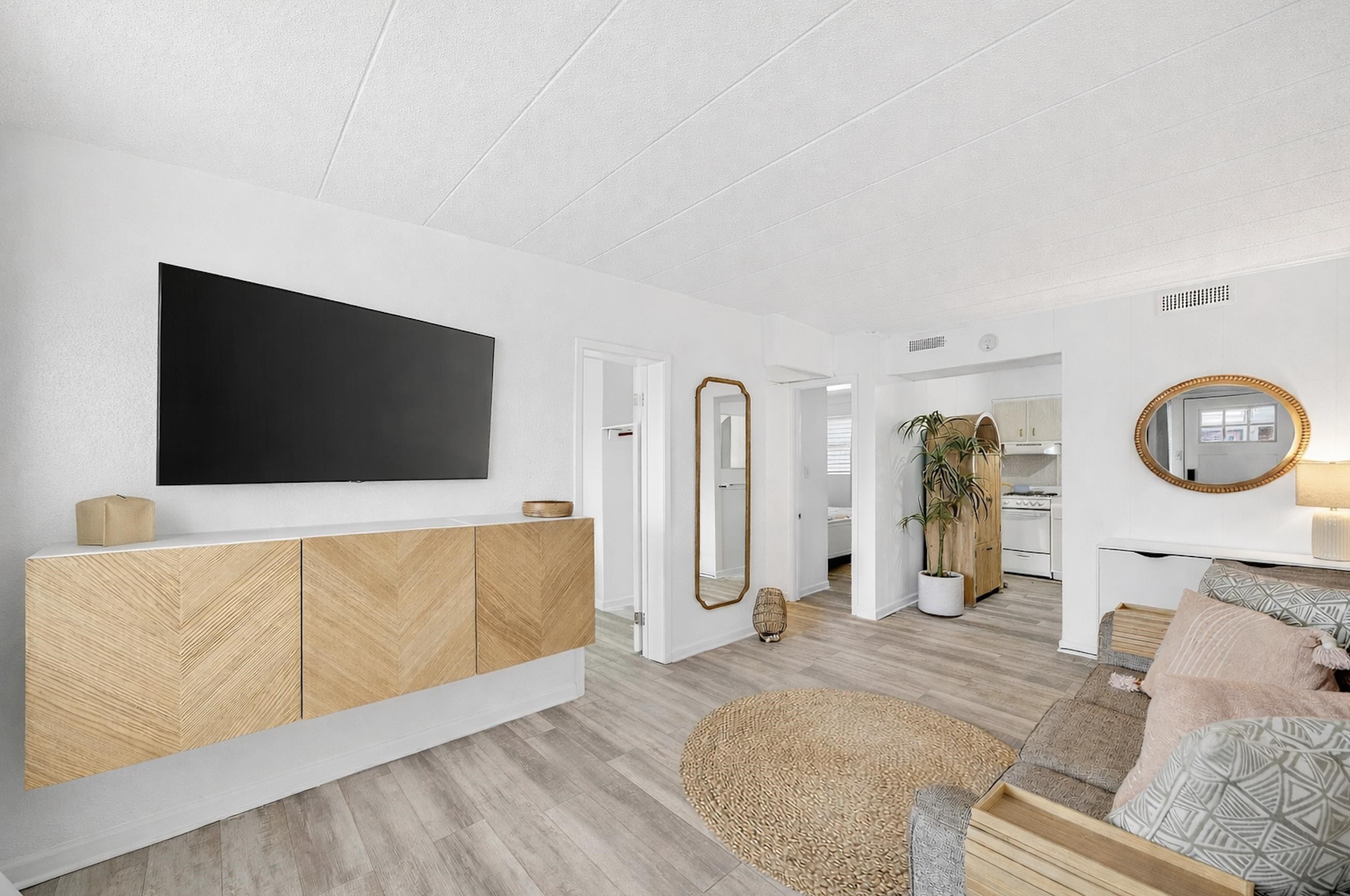 2101 Surf Avenue Unit: 211