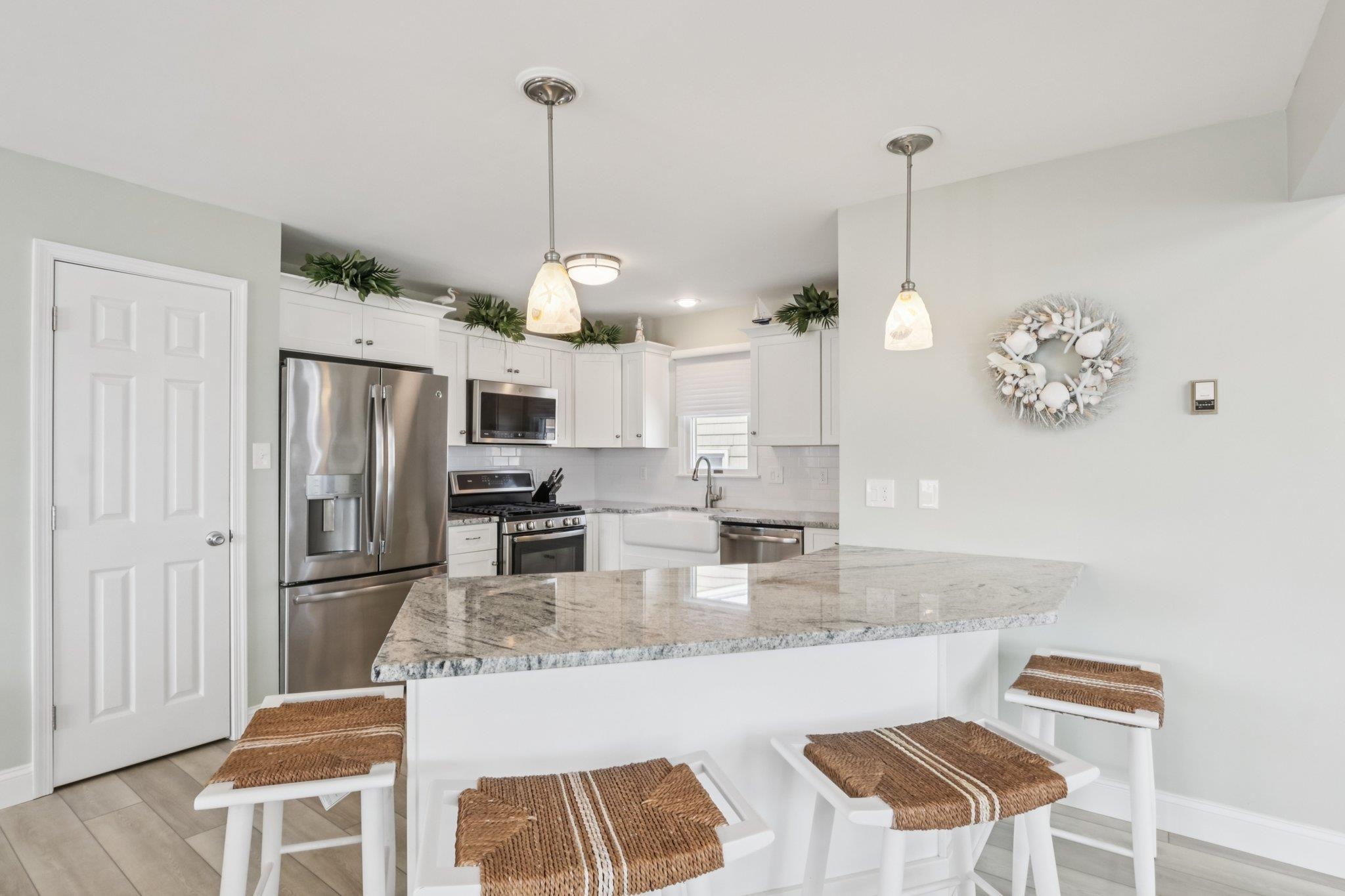 41 77th Street Unit: East