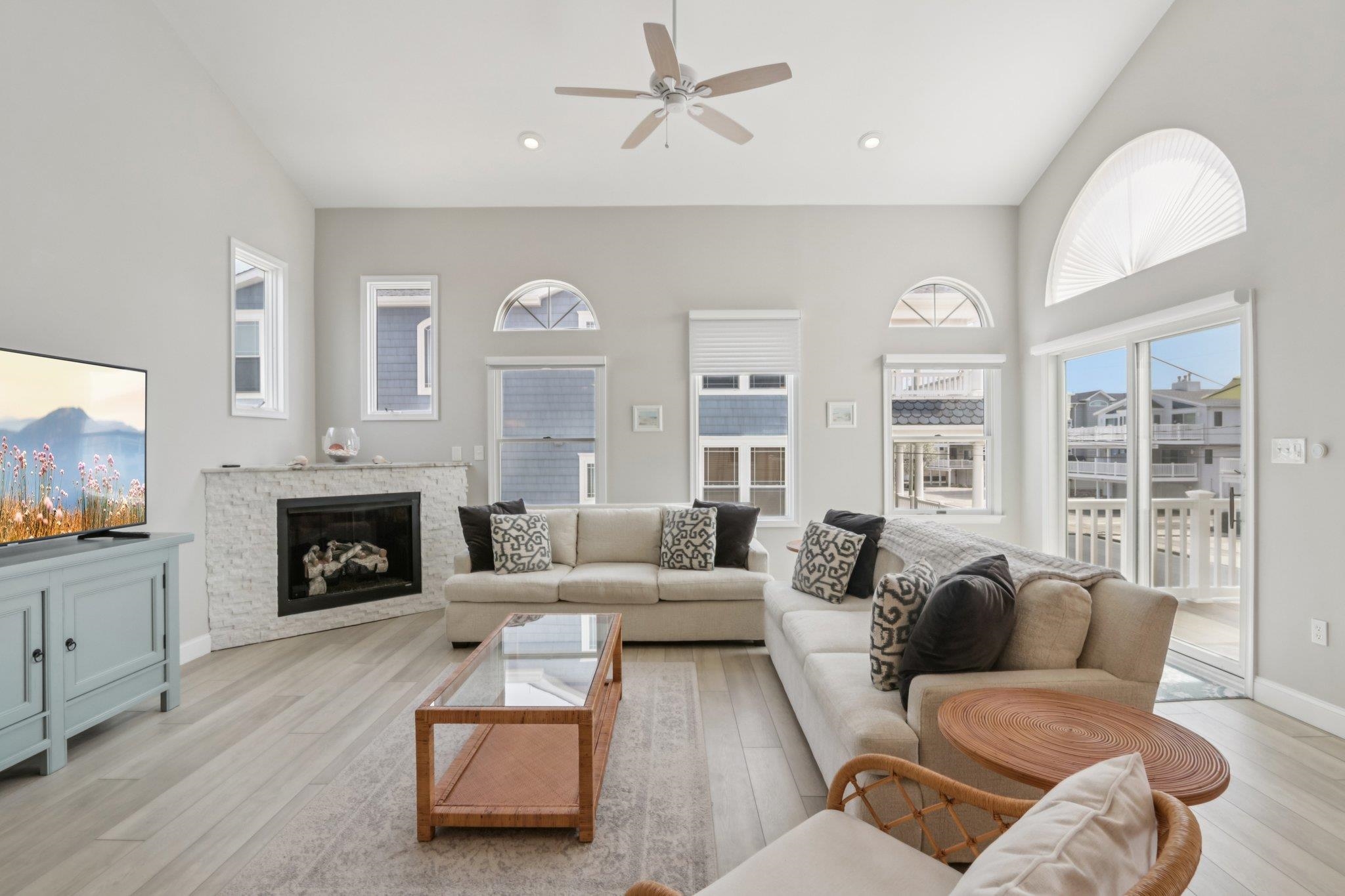 41 77th Street Unit: East