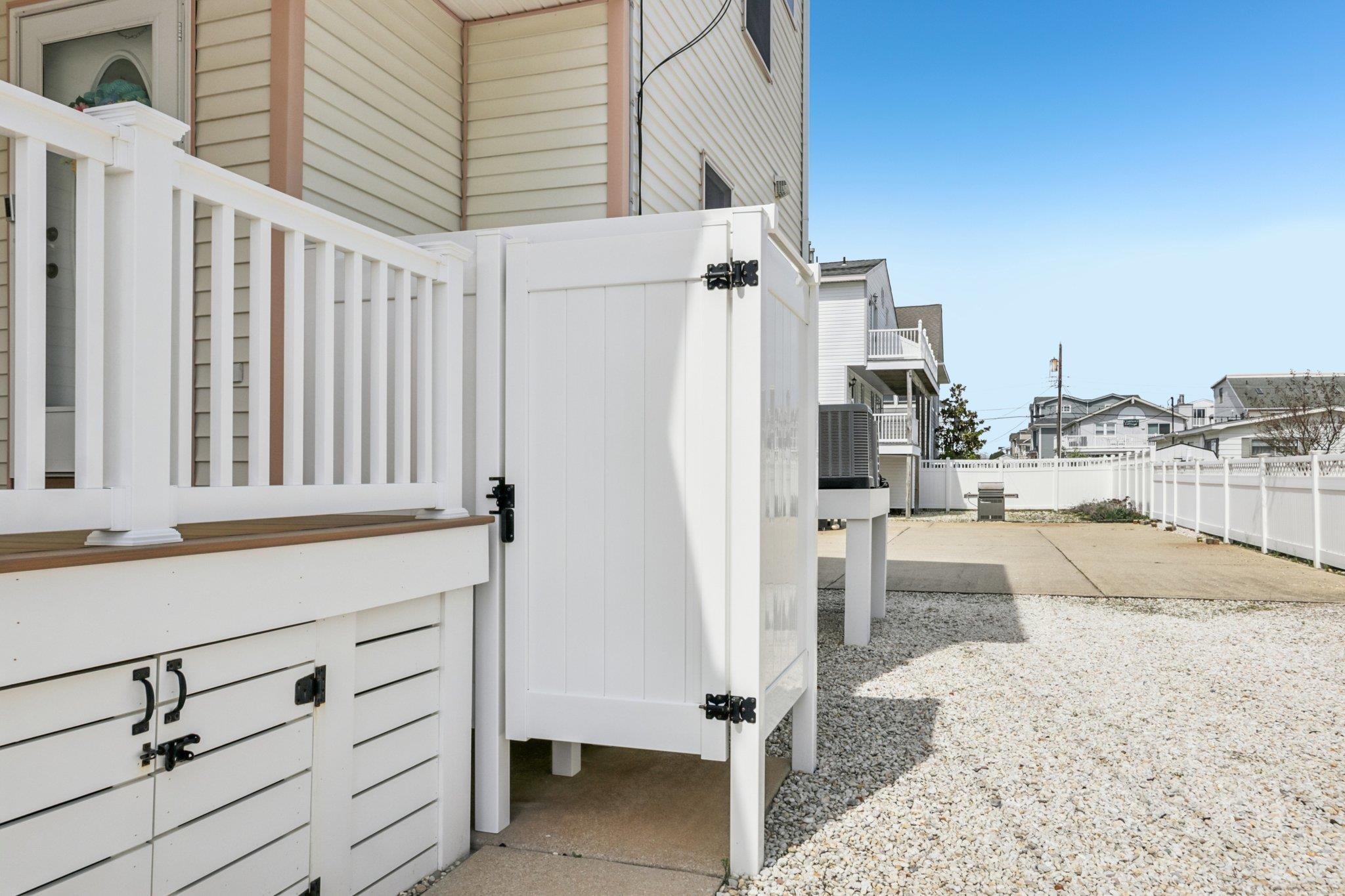 41 77th Street Unit: East