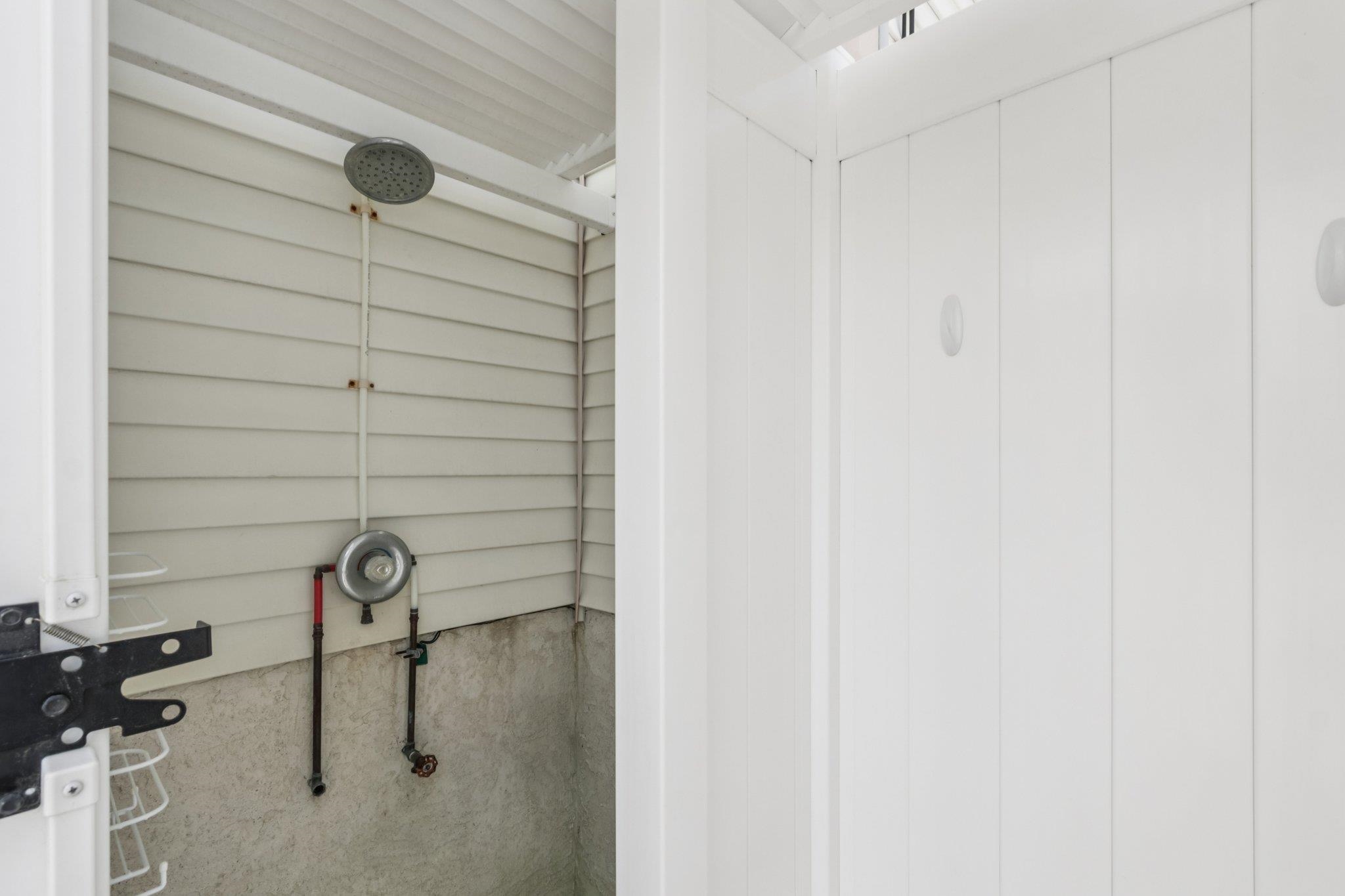 41 77th Street Unit: East