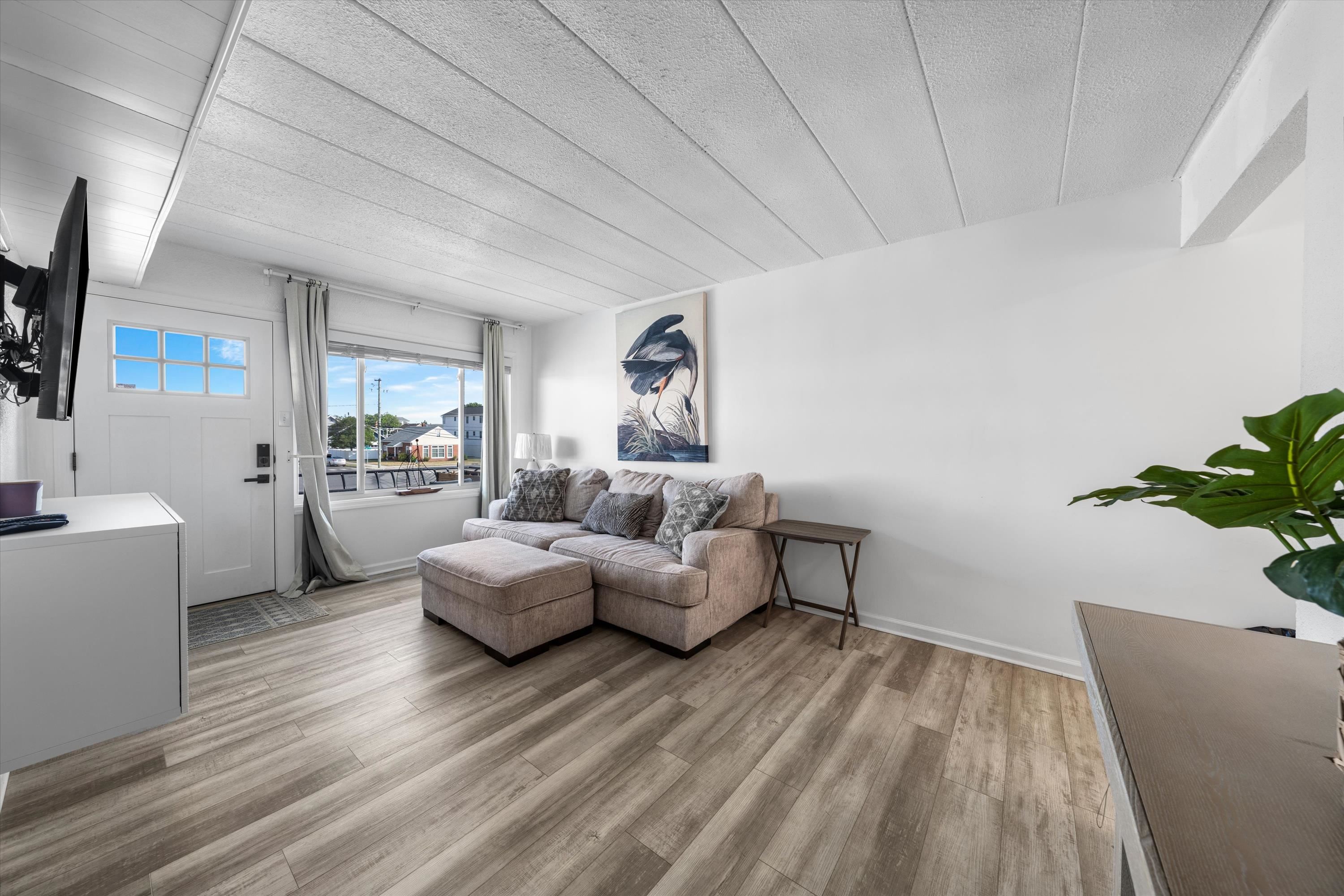 2101 Surf Avenue Unit: 213