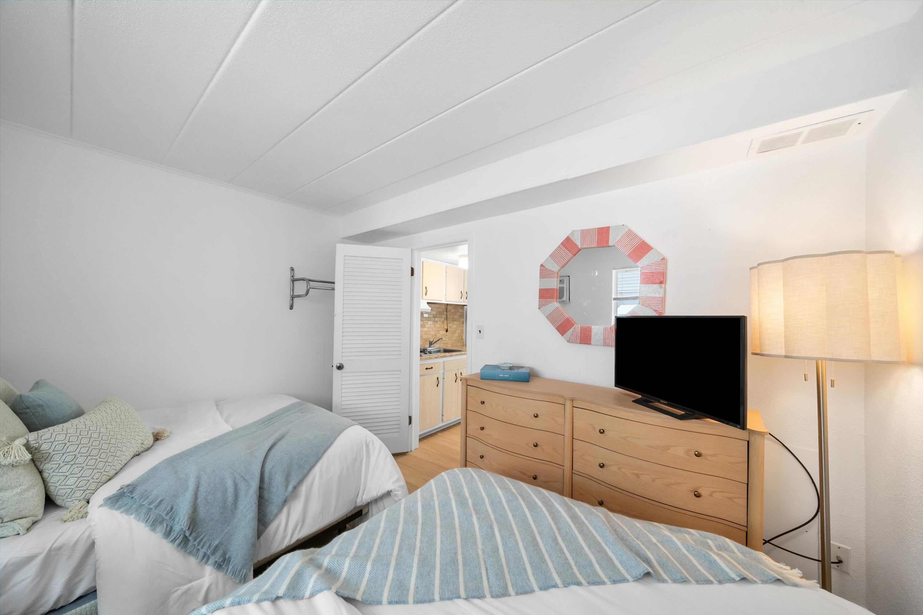 2101 Surf Avenue Unit: 107