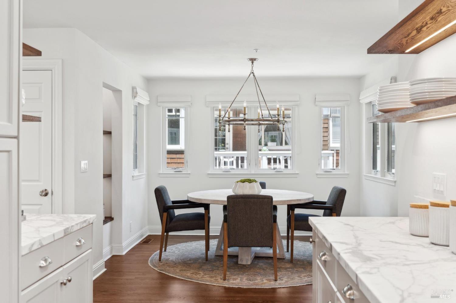 249 E Blithedale Ave