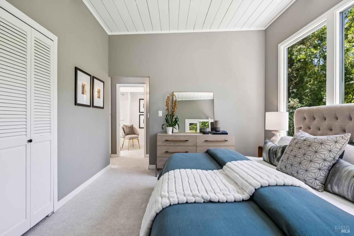 29 Portola Ln