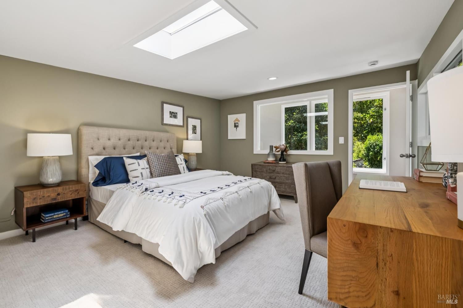 29 Portola Ln