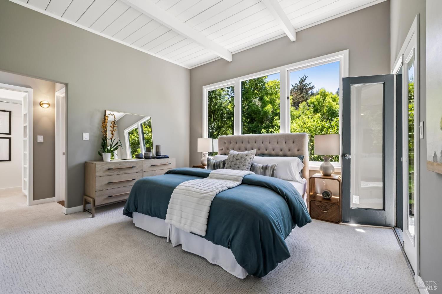 29 Portola Ln