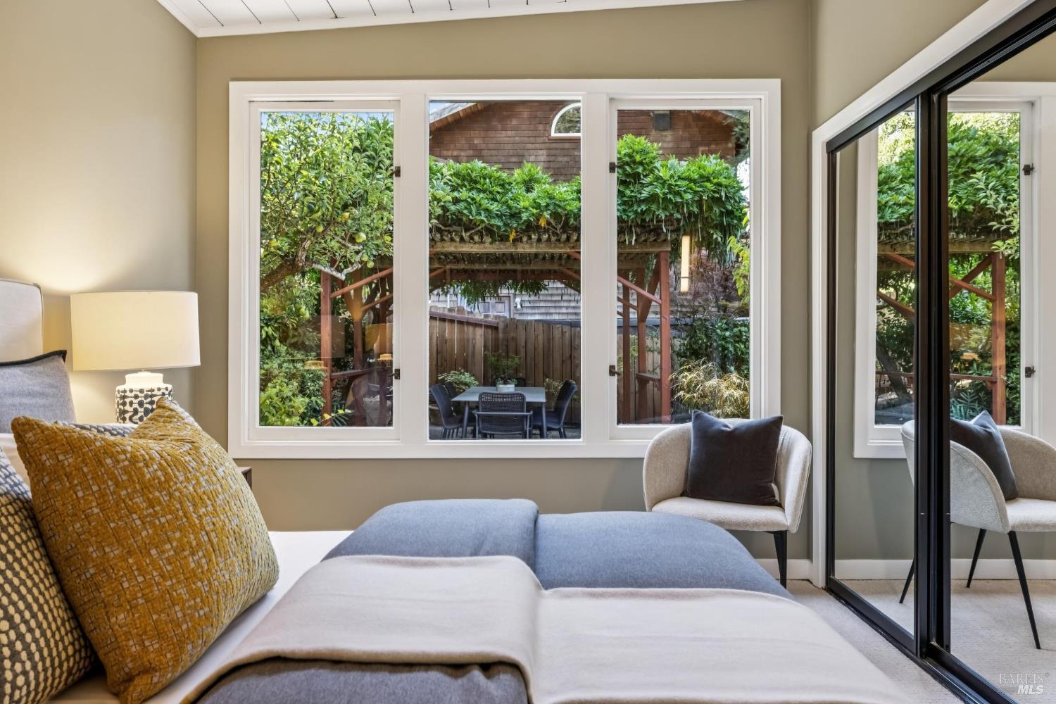 29 Portola Ln