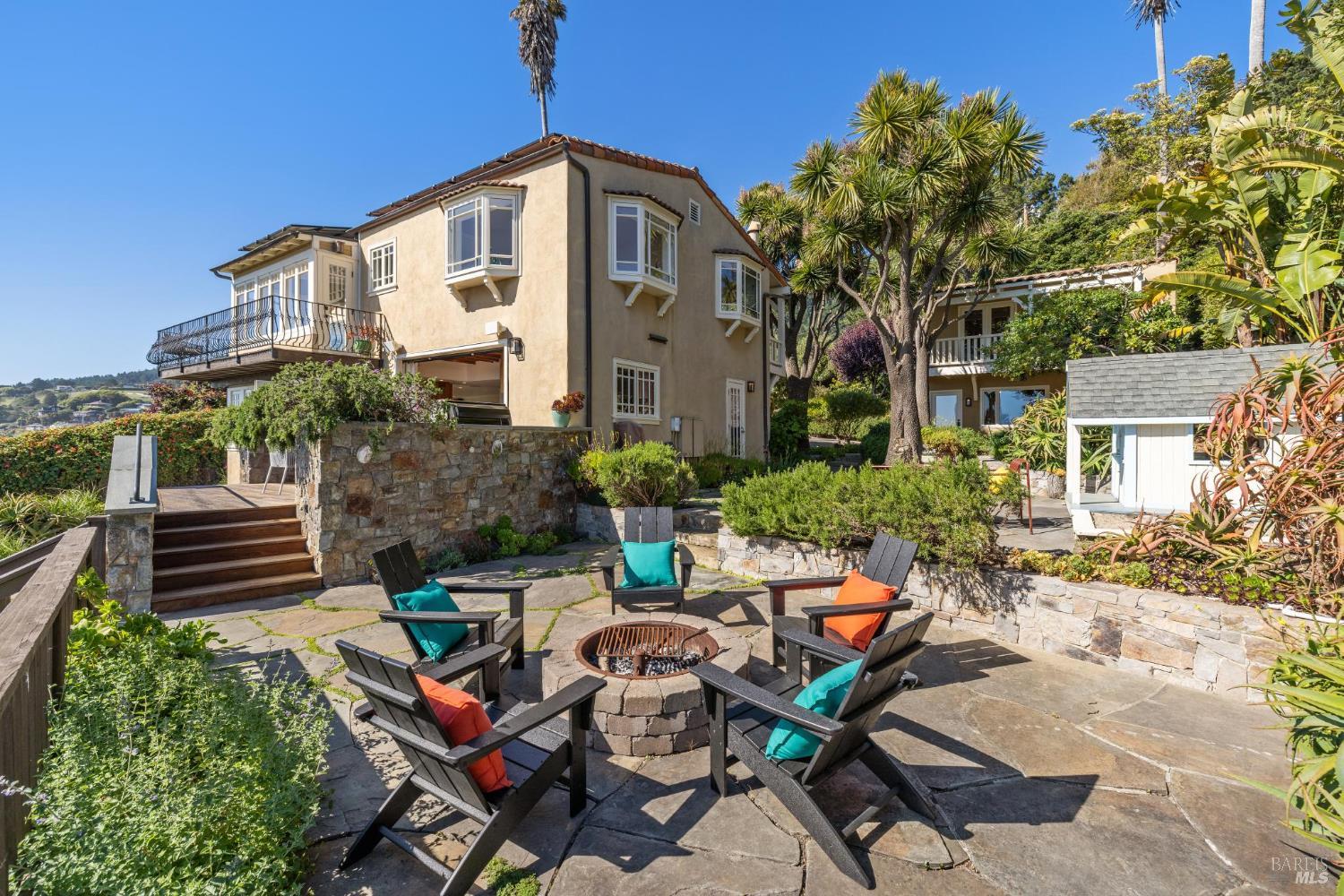 3275 Shoreline Highway