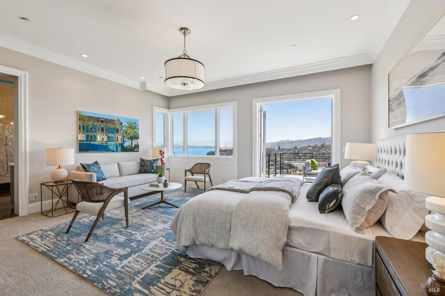 1808 Lagoon View Drive