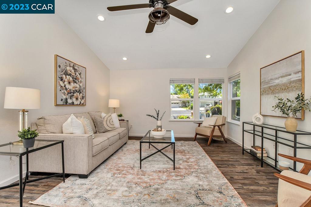 1069 Stoneybrook Dr.