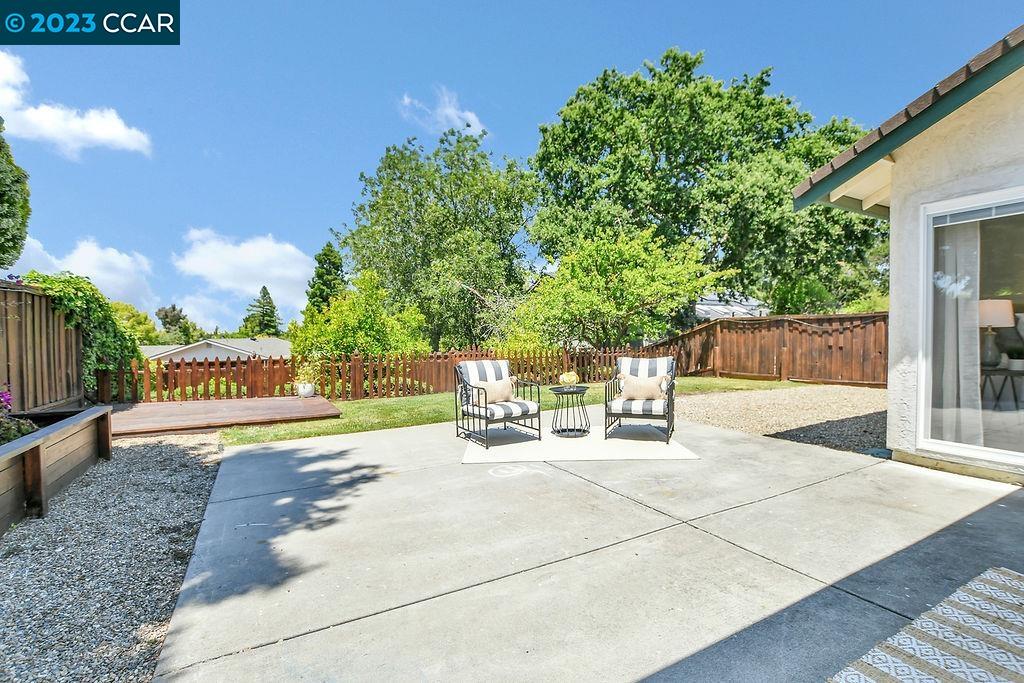 1069 Stoneybrook Dr.