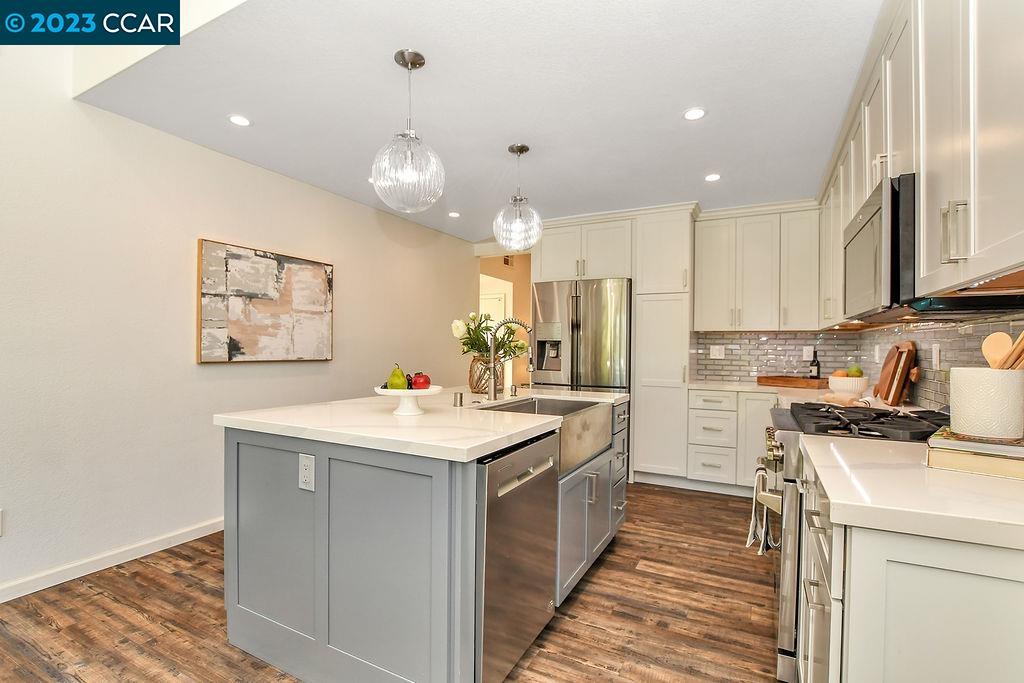 1069 Stoneybrook Dr.