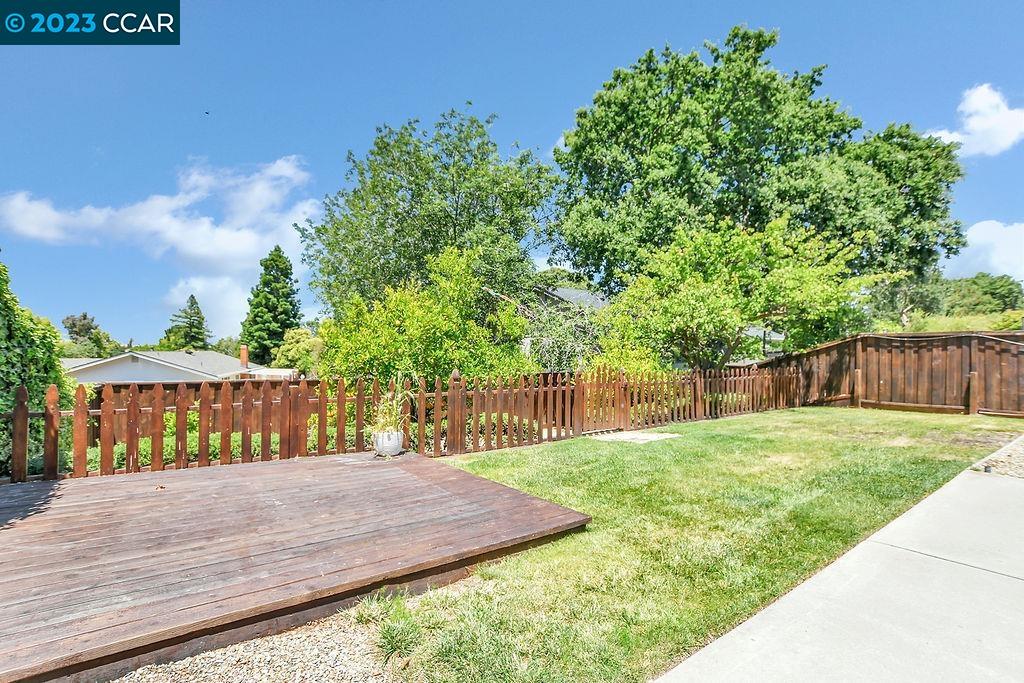 1069 Stoneybrook Dr.