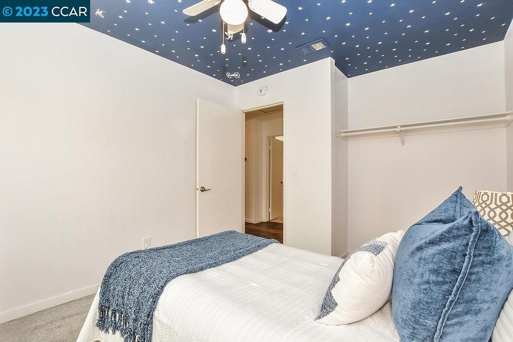 1069 Stoneybrook Dr.