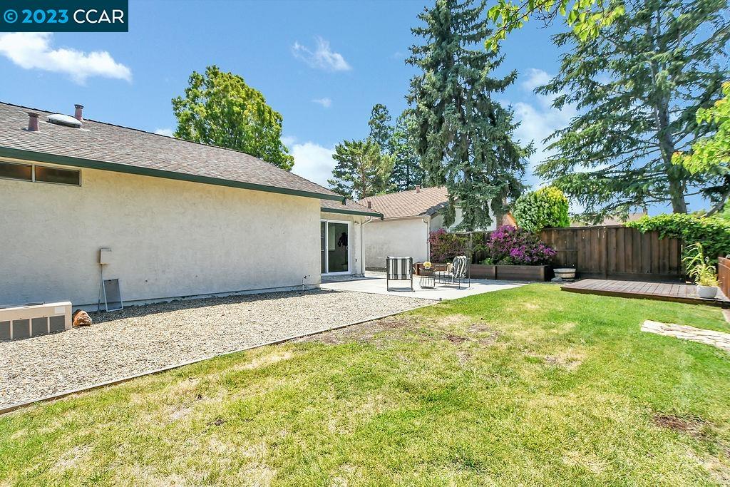 1069 Stoneybrook Dr.