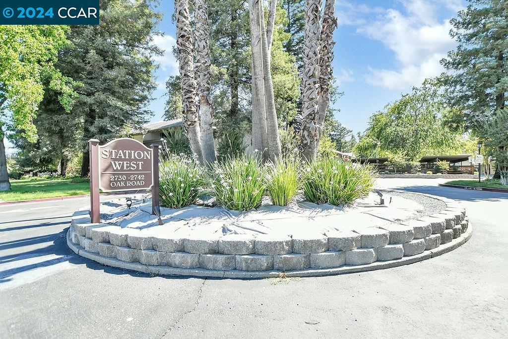 2730 Oak Road # 24