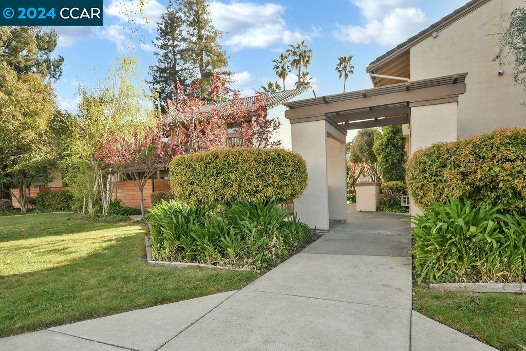 2730 Oak Road # 24