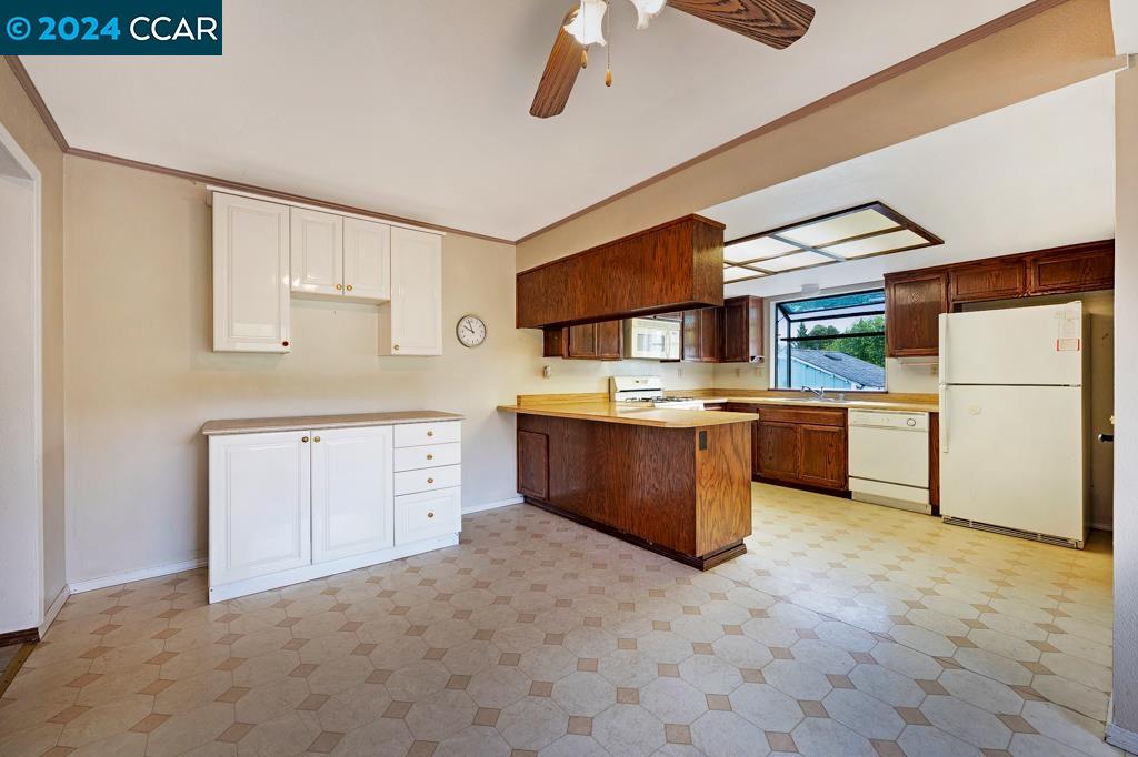 5900 Guerneville Rd