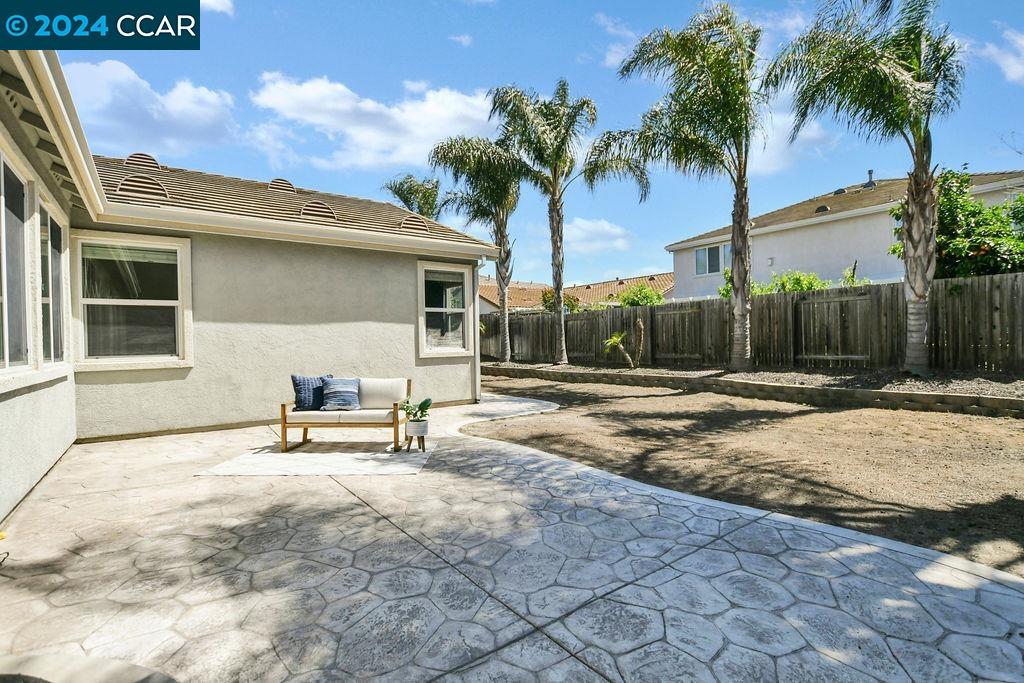 2323 Crockett Lane