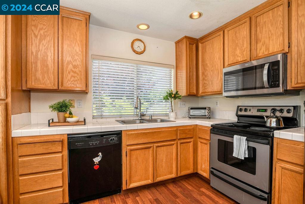 1718 Rosemary Court