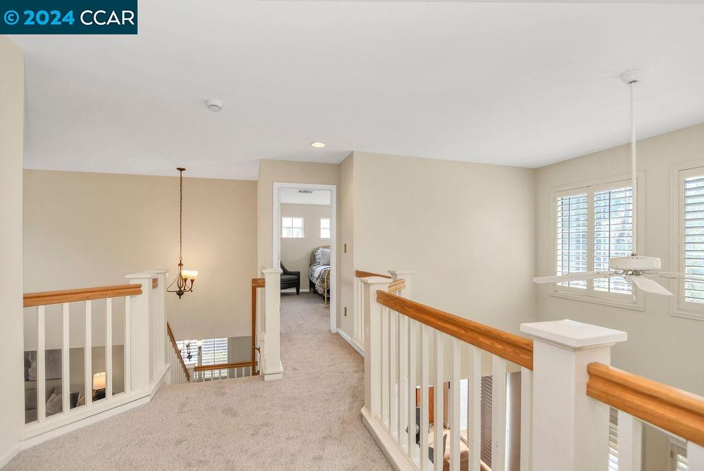 281 Crestview Ave