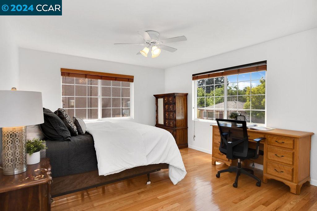 901 Bella Vista Avenue