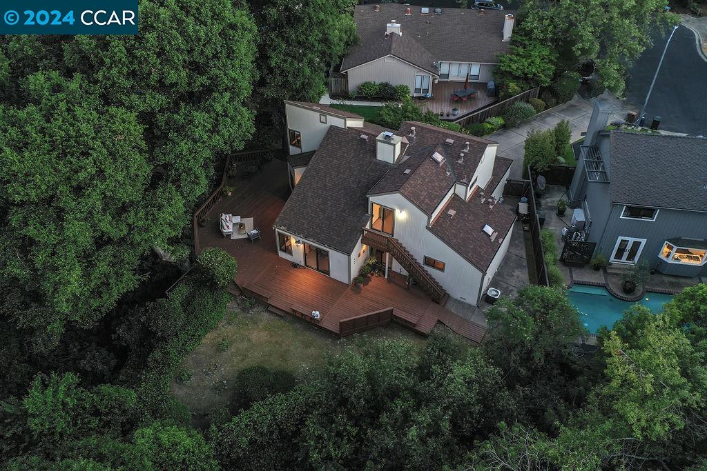 4827 Phylis Terrace
