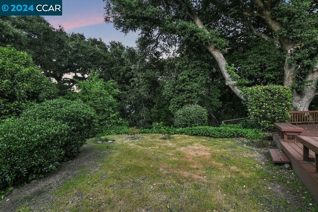 4827 Phylis Terrace