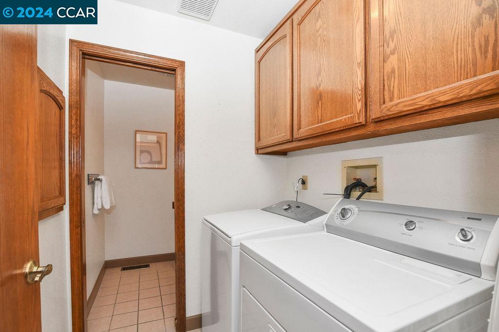 4827 Phylis Terrace