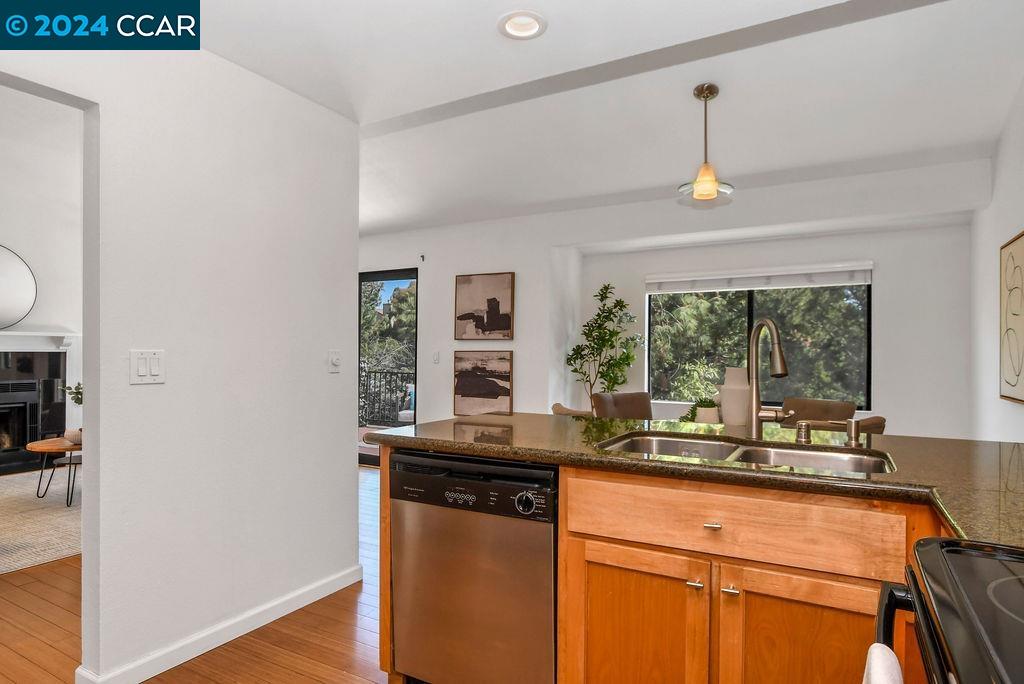 2445 Heatherleaf Lane