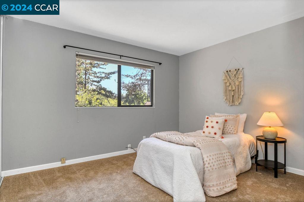 2445 Heatherleaf Lane