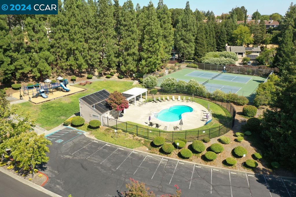 2445 Heatherleaf Lane
