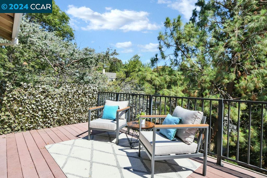 2445 Heatherleaf Lane