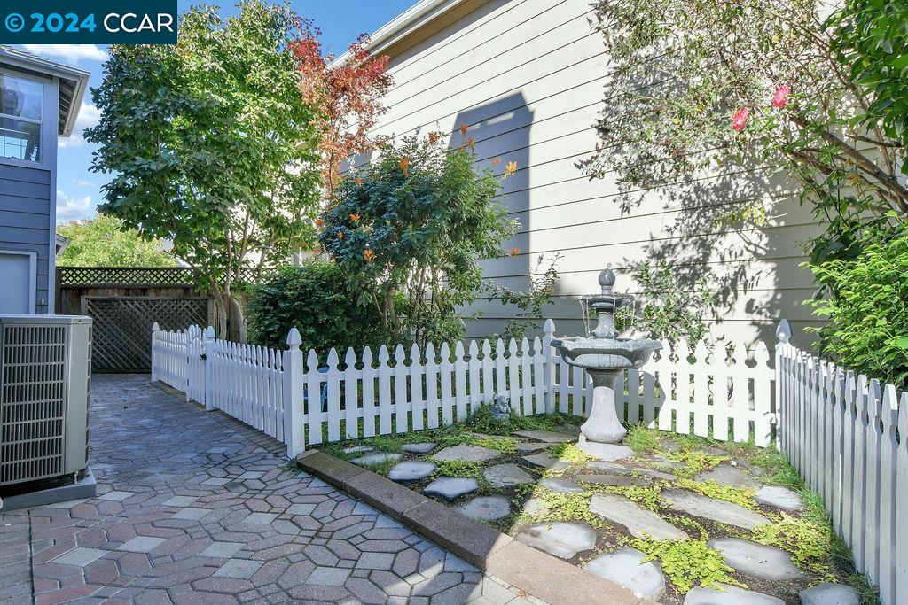 412 Orchard View Avenue