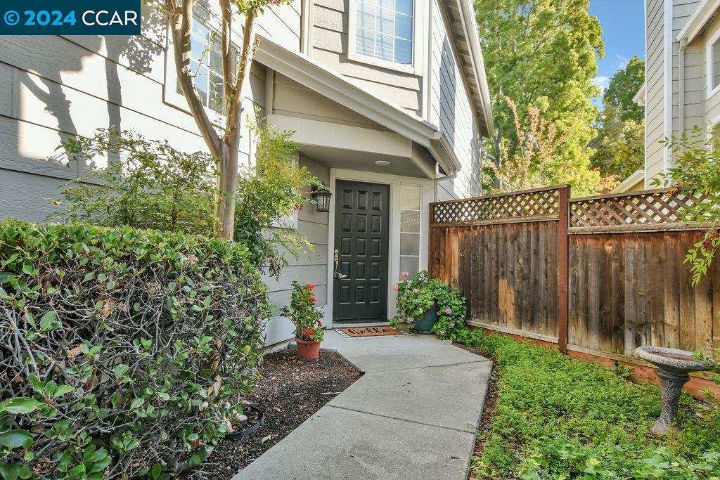 412 Orchard View Avenue