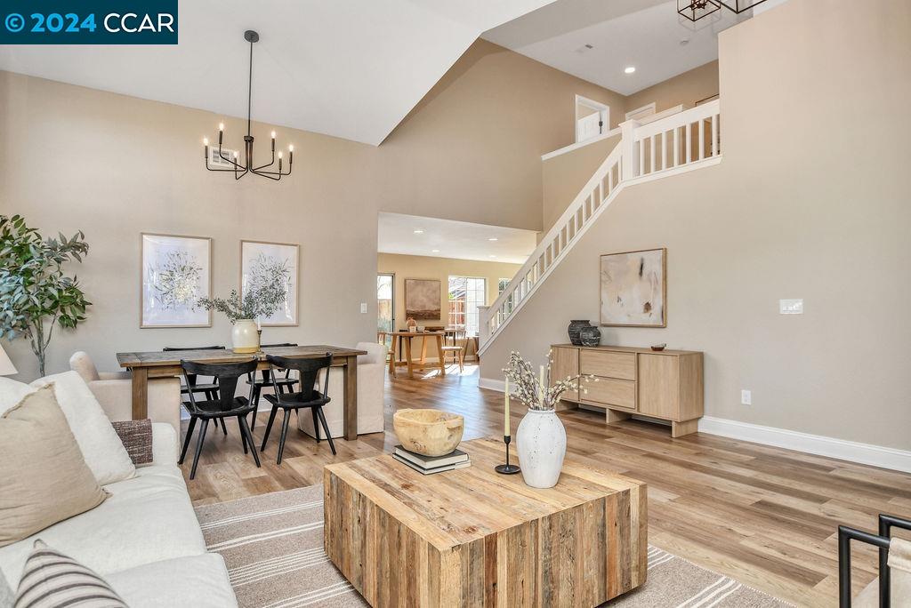 283 Oakwood Circle