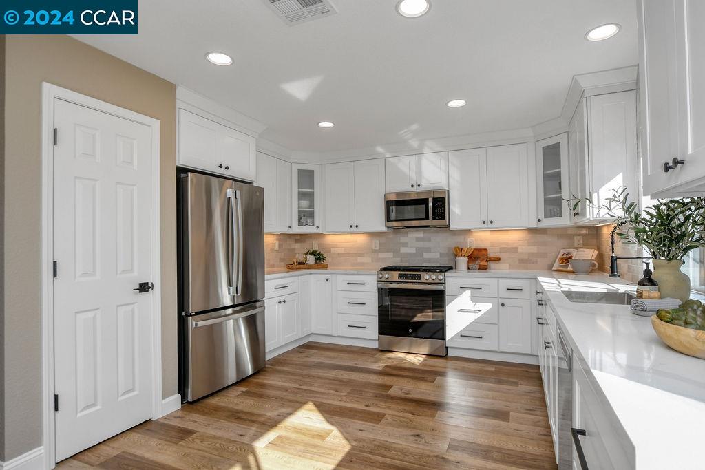 283 Oakwood Circle