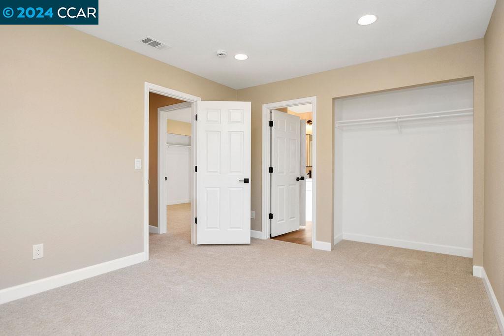 283 Oakwood Circle
