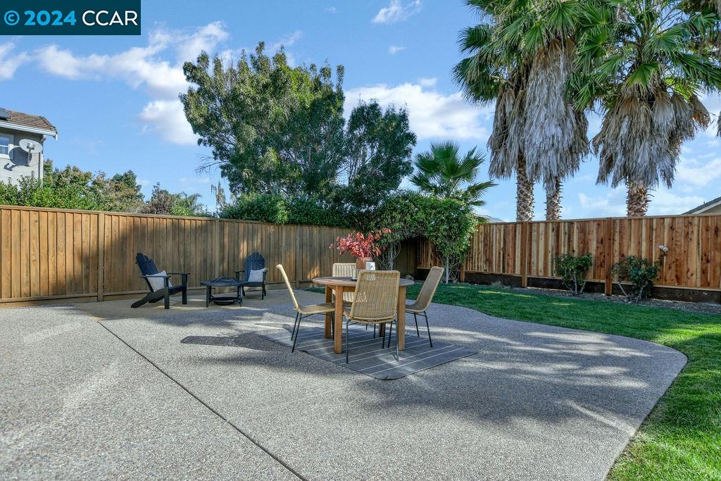 283 Oakwood Circle