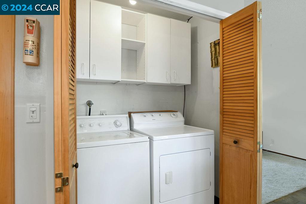 30 Fountainhead Court